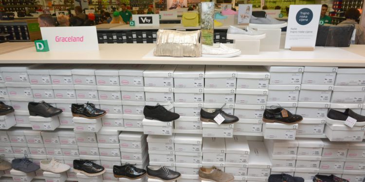 Deichmann u Hrvatskoj prvi put u povijesti prodao dva milijuna pari cipela