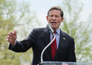 Demokrat Senata otvara istragu Trumpovih kripto poduzeća