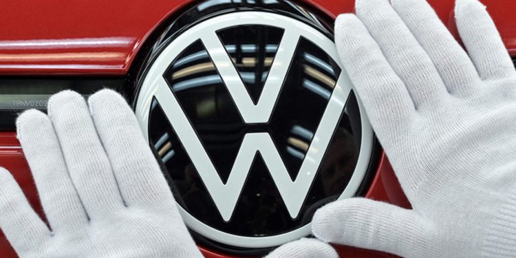 Dioničari VW-a: ‘Gospodine Blume, ili Volkswagen ili Porsche’