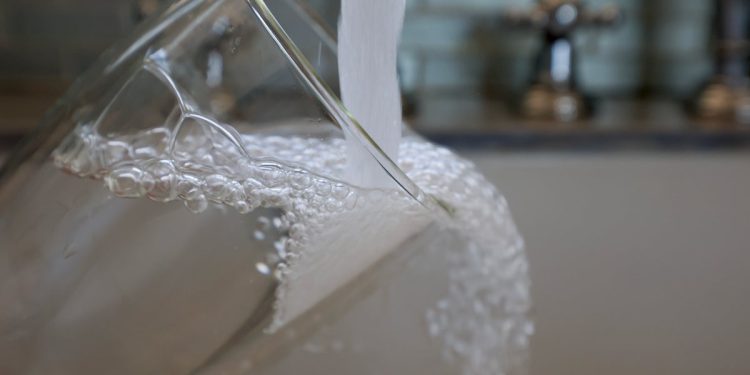 Djeca će razviti 25,4 milijuna više šupljina ako je fluorid zabranjen u cijeloj zemlji, pronalazi studij