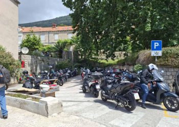 Dubrovački biker: I za skutere je teško naći mjesto, možda bi trebalo razmisliti o rotacijskom sustavu na kat, nekom montažnom rješenju