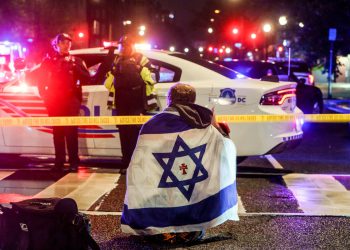 Dva člana izraelske ambasade kobno je upucana u blizini židovskog muzeja u Washingtonu. Osumnjičeni je zapjevao ‘Slobodna Palestina’, izvijestila je policija