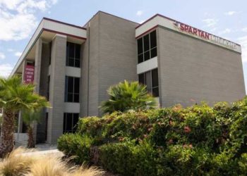 Dvije žene ozlijeđene u pucnjavi na Kalifornijskom fakultetu – RT World News