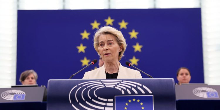 EU objavljuje listu hitnih proizvoda u SAD -u i priprema se za WTO akciju protiv Trumpovih tarifa