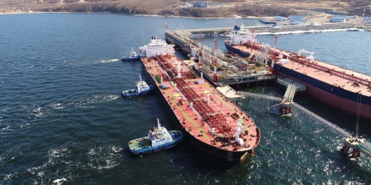 EU uvela paket sankcija koji cilja ‘flotu u sjeni’: Evo što je ta flota