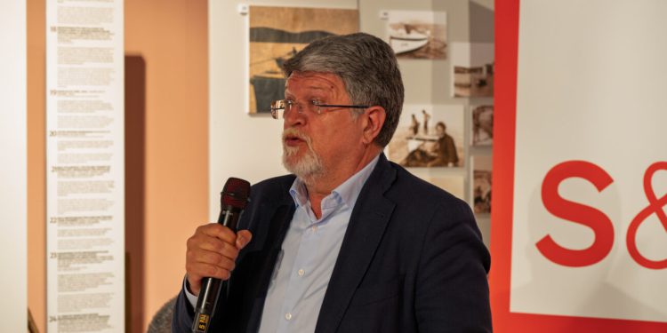 Eurozastupnik Tonino Picula u Milni na otoku Braču predstavio priručnik o “habitabilnosti”