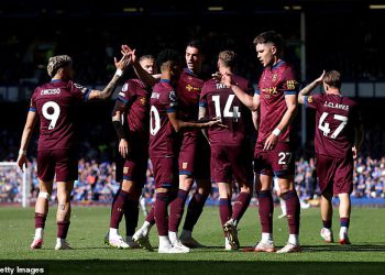 Everton 2-2 Ipswich: Dječaci traktora dolaze s dva gola da bi zatražili točku zahvaljujući zadivljujućem štrajku Julio Enciso i kasnom zaglavlju Georgea Hirsta