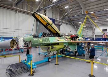 Evo zašto SAD sada šalje Ukrajine pokidane i nepotpune F-16 avione