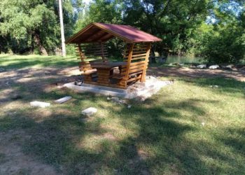 FOTO Postavljene prve drvene sjenice na Bunici