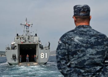 FOTO Zajednička vježba Gromova i Hrvatske ratne mornarice kod Splita