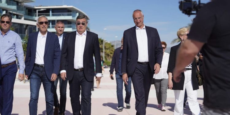 FOTO/VIDEO Puljak i Ivošević ‘proveli’ Milanovića po Žnjanu: “Ovo je netko trebao dovesti u red”