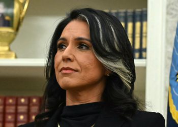Gabbard kaže da bi Comey trebao biti “stavljen iza rešetaka” nakon ’86 47 ‘Instagram slika