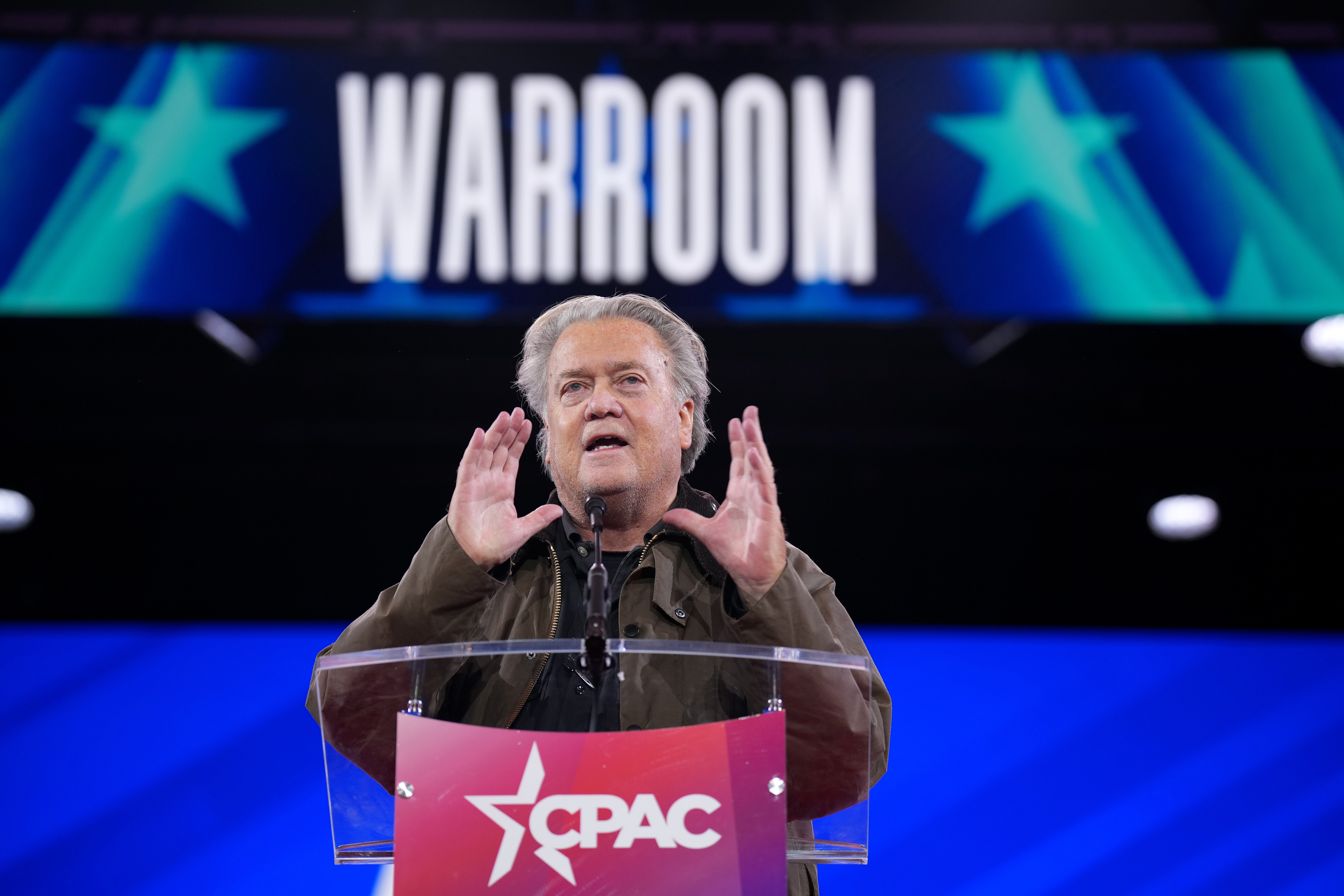 Voditelj ratne sobe Podcast Steve Bannon bio je jedan od najglasnijih pro-Trumpovih glasova koji se protivi ratu u Iranu