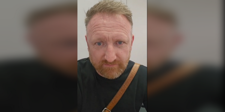 Gledajte kako RT novinar govori nakon deportacije iz Rumunjske – RT World News