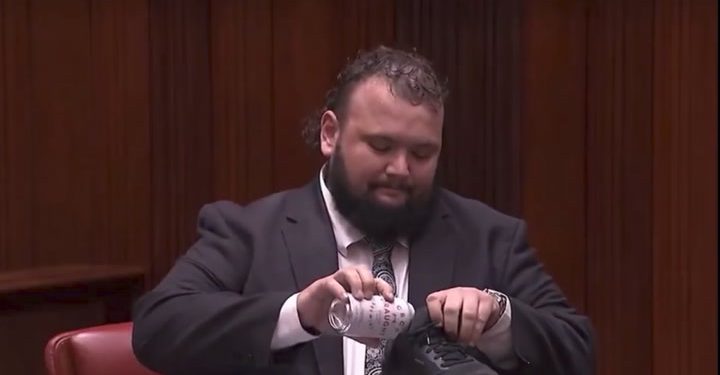 Gledajte trenutak australijskih zastupnika Kyle McGinn potpisuje karijeru s ‘Shoey’ | Vijesti