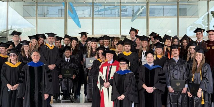 Gradonačelnik Franković na svečanoj ceremoniji dodjele diploma studentima RIT-a