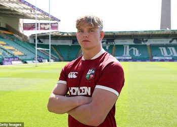 Henry Pollock markirana je ragbi-ova verzija Luke Littlera, jer se engleski proboj odražava na poziv lavova i inzistira na tome: “Ne ulazim u svoju školjku”