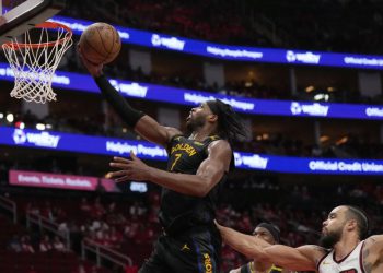 Hield je Curry za jednu večer: Warriorsi eliminiraju Houston. Indijski hitac u Clevelandu