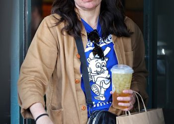 Hollywood veterinar koji je radio s Angelinom Jolie prije nego što se borio s problemima mentalnog zdravlja čini rijetko viđenje, tko je ona?