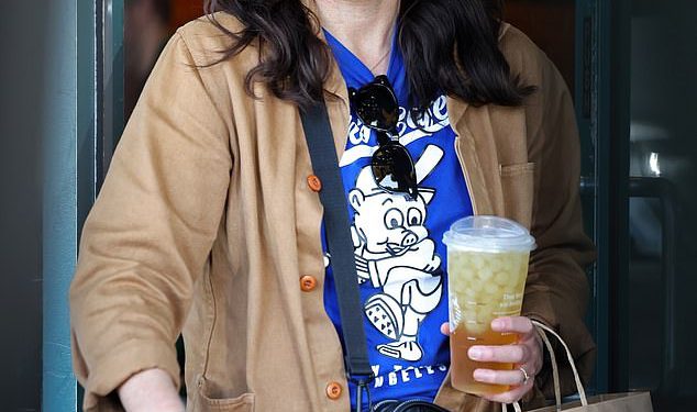 Hollywood veterinar koji je radio s Angelinom Jolie prije nego što se borio s problemima mentalnog zdravlja čini rijetko viđenje, tko je ona?