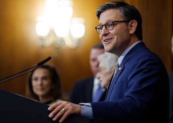 House GOP uzima krilo pobjede nakon što je prošao Trumpov “jedan veliki, prekrasan Bill”
