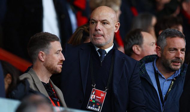 Howard Webb ‘najavit će gubitke od 900 000 funti na PGMOL’ – kao što se šef sudaca ‘priprema za klubovima’ da moraju povećati proračune ako žele najviši standard službenog