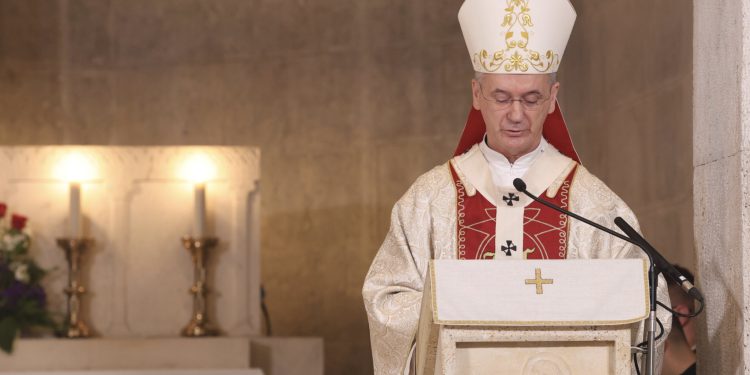 Hrabri istup nadbiskupa Kutleše u srcu Zagreba: ‘Crkva nije služavka politike’