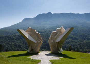 Hrvati i Srbi su za ishod Drugog svjetskog rata bili bitni kao veličina sisa radijske porno glumice