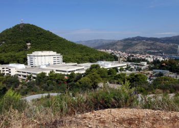 I Opća bolnica Dubrovnik muku muči s nedostatkom kuhara: Dio djelatnika ostao bez ručka, ali osigurana je alternativa