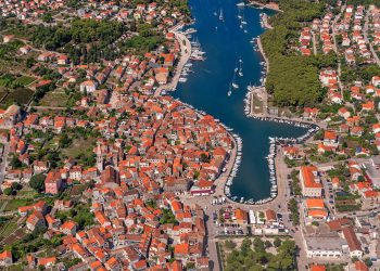 IZLOŽBA U STAROM GRADU “Muzeji na Hvaru