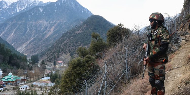 Indija odgovara na ‘neprovocirano pucanje’ Pakistana – Mediji – RT Indija