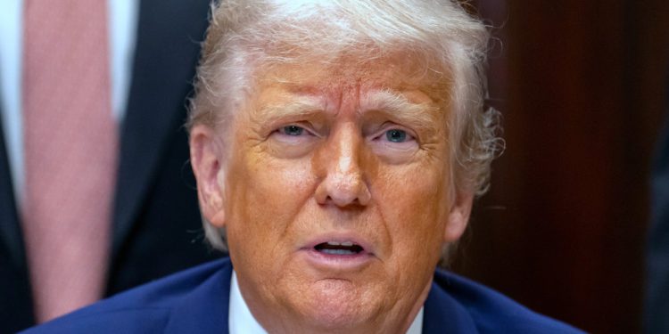 Inflacija se hladi u travnju – ali strah od utjecaja Trumpovog tarifnog plana ostaje