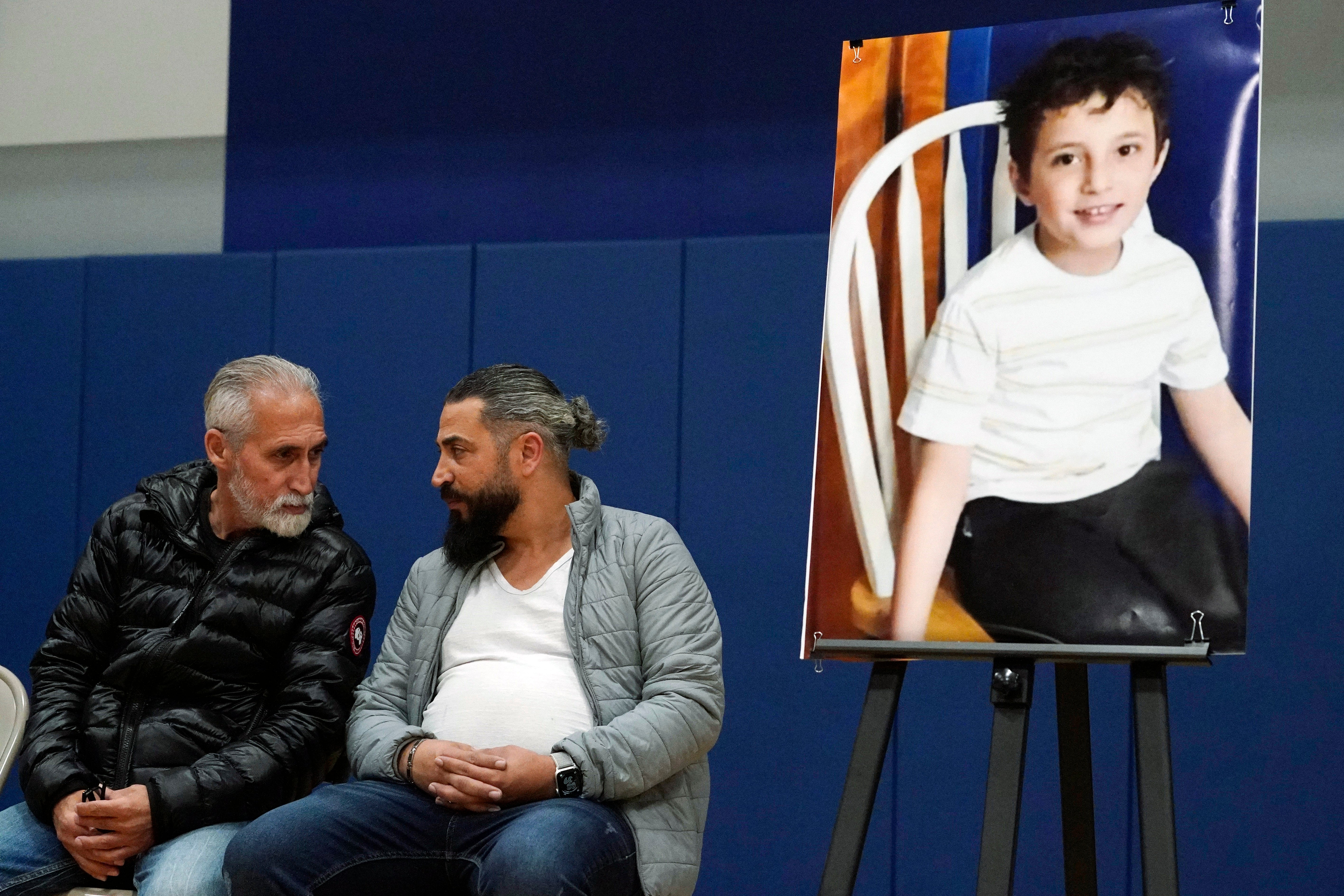 Obitelj je iznajmljivala sobe u kući Czuba u Plainfieldu, oko 40 milja od Chicaga, 2023. godine kada se napad dogodio. Policija je priopćila kako je Czuba izvukla nož s držača na pojas i zabio dječaka 26 puta.