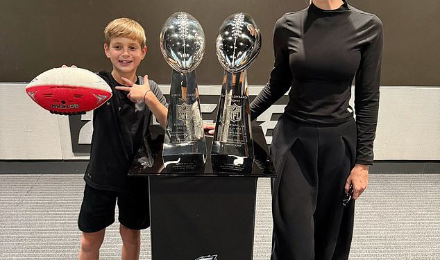 Ivanka Trump ostavlja notu za zvijezdu orlova Eli Ricks koji se pokvario na nju tijekom obilaska ekipnog objekta