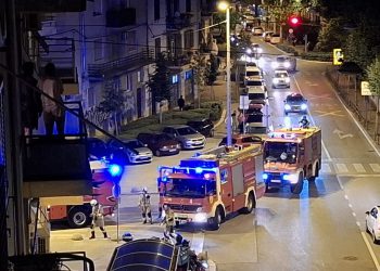 Izbio požar u uredu u Splitu: 12 vatrogasaca na terenu