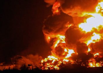 Izrael udara ‘desetke meta’ u Jemenu (videozapisi) – RT World News