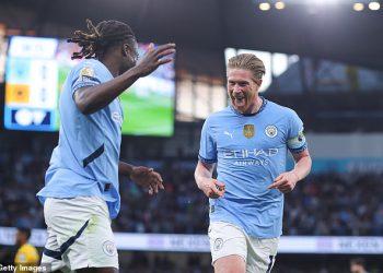 Jamie Carragher objašnjava zašto je Man City s pravom pustiti Kevin de Bruyne napusti ovog ljeta – unatoč veznim igračima koji je pobjegao u meču protiv vukova