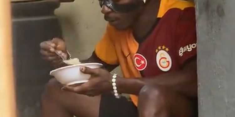 Je li košulja Galatasaray i maska, je li Osimhen? Ne, dvostruko je