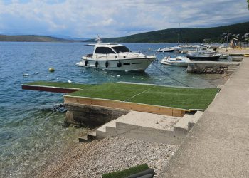 Je li ovo golf teren ili obala? Pogledajte ovu nakaradu iz Jadranova