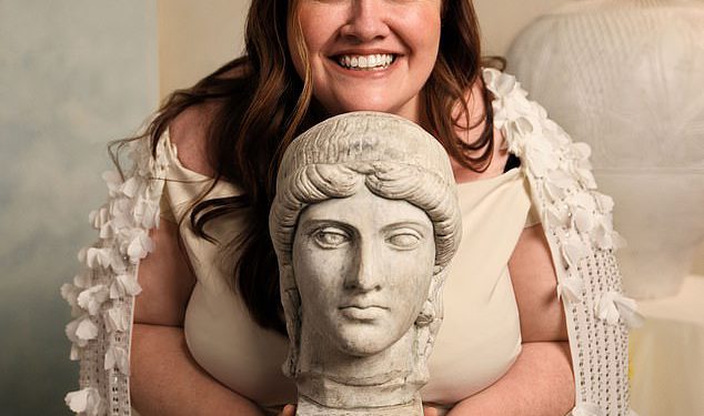 Jessica Gunning i Nicola Coughlan postavili su nagrađivane zaslone dok su vodeće dame BAFTAS-a razmažene u novom fotošopu