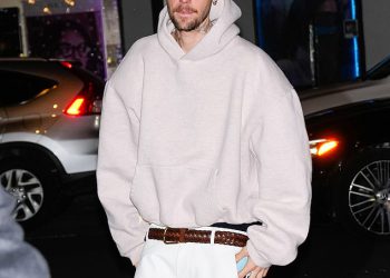 Justin Bieber dijeli ‘Heartbreak’ dok na novim fotografijama prekriva novorođenčad sina Jacka Bluesa