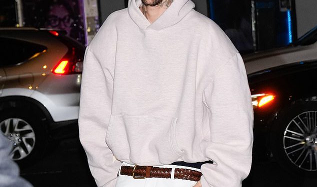 Justin Bieber dijeli ‘Heartbreak’ dok na novim fotografijama prekriva novorođenčad sina Jacka Bluesa