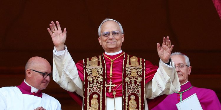 Kako čestitati, proslaviti papu Leo XIV na talijanskom