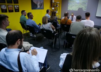 Kako reagirati kad prijetnje postanu stvarnost? Novinari u Mostaru educirani o svojim pravima