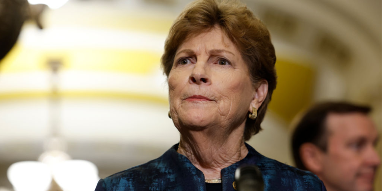 Kćer Sen Shaheena pokreće NH Kongresnu ponudu, cilja na Trumpa i Musk