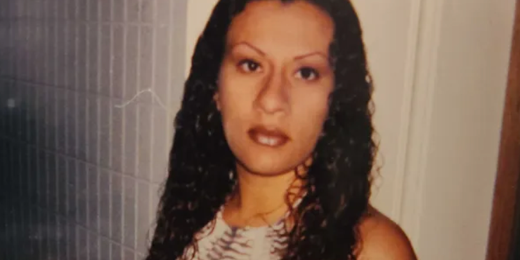 Kćer je pronašla mamu veterana mrtva u kampu za beskućnike LA. Policajci su to presudili predoziranjem – njezina obitelj misli da je ubijena