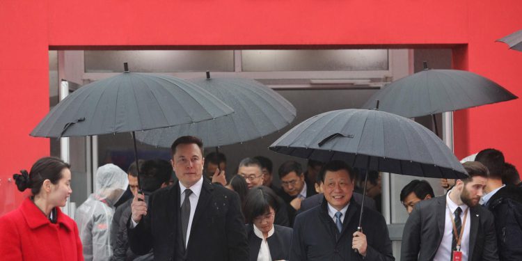 Kina ima veliki crveni gumb koji boli Elona Muska. Ali hoće li ga pritisnuti?