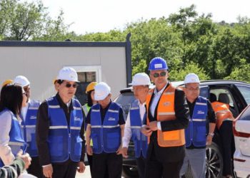 Kinezi, Banjalučani i gradonačelnik Stoca položili kamen temeljac za najveću solarnu elektranu u BiH