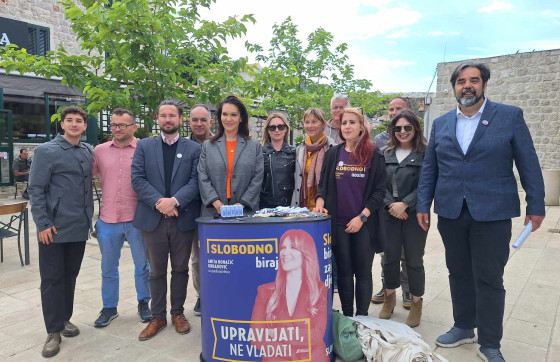 Koalicije Slobodno i Snaga juga poslale zadnje poruke pred izbore: “Promjena je moguća i počinje upravo s vašim glasom” (FOTO)