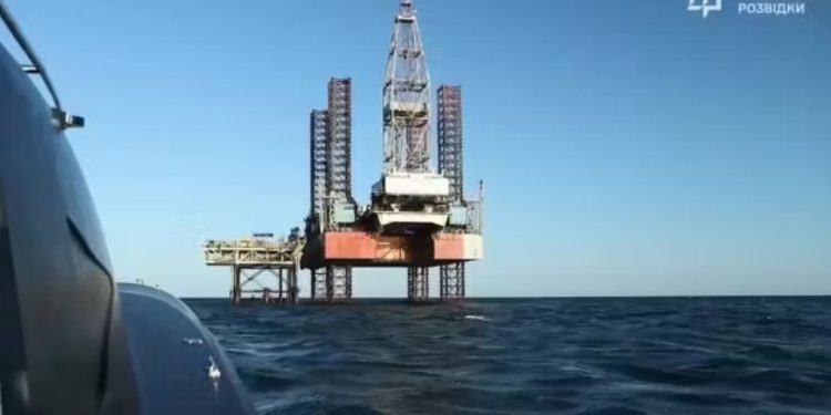 Kombinirani ukrajinski napad na plinsku platformu u Crnom moru